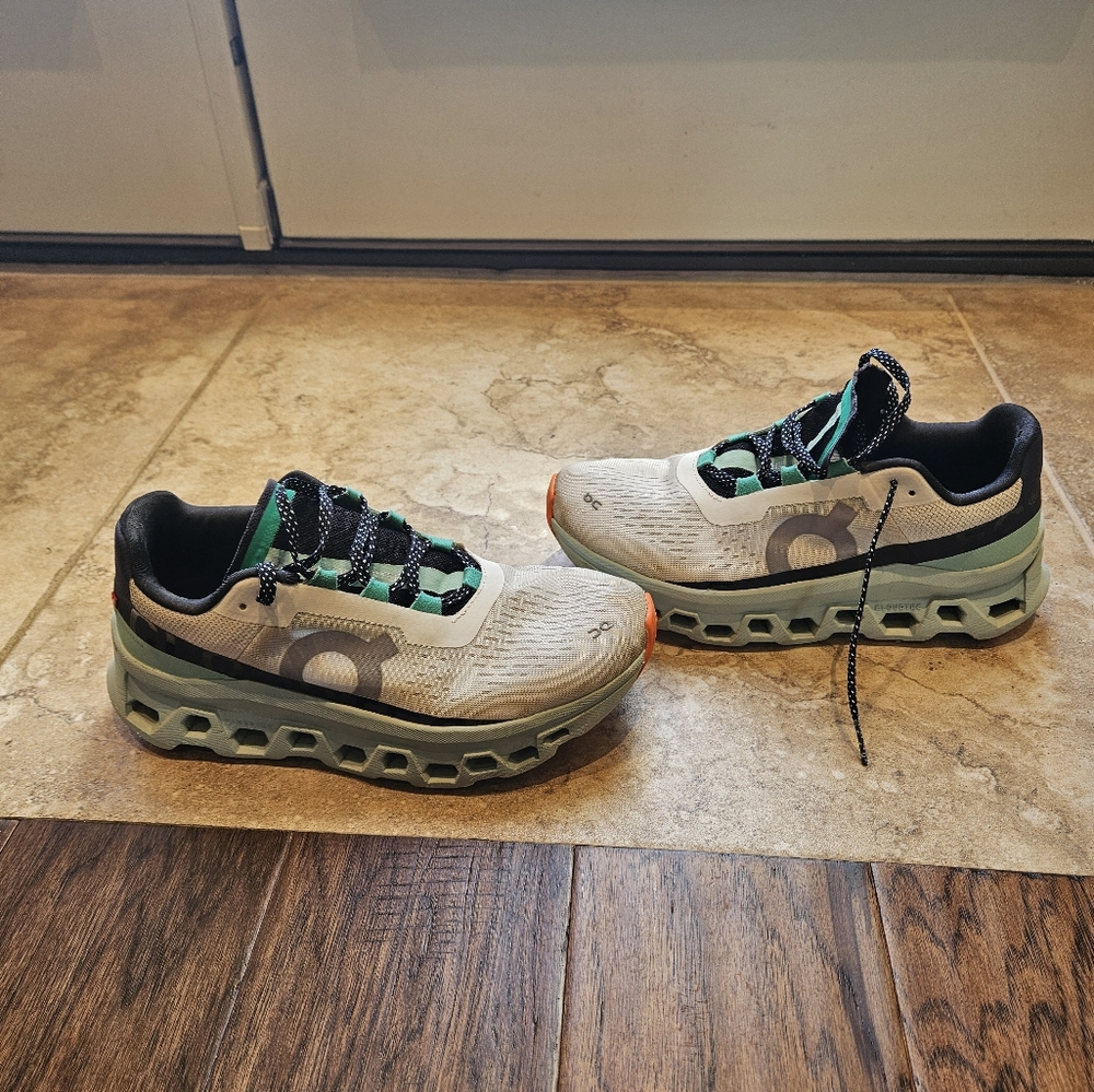 On Cloud CLOUD MONSTERS Unisex Running Shoes
